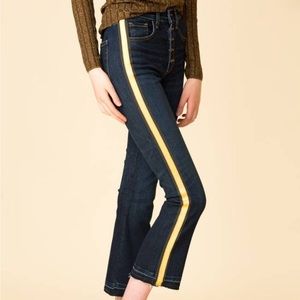 Veronica Beard Carolyn Dark Wash High Rise Button Fly Cropped Flare Jeans